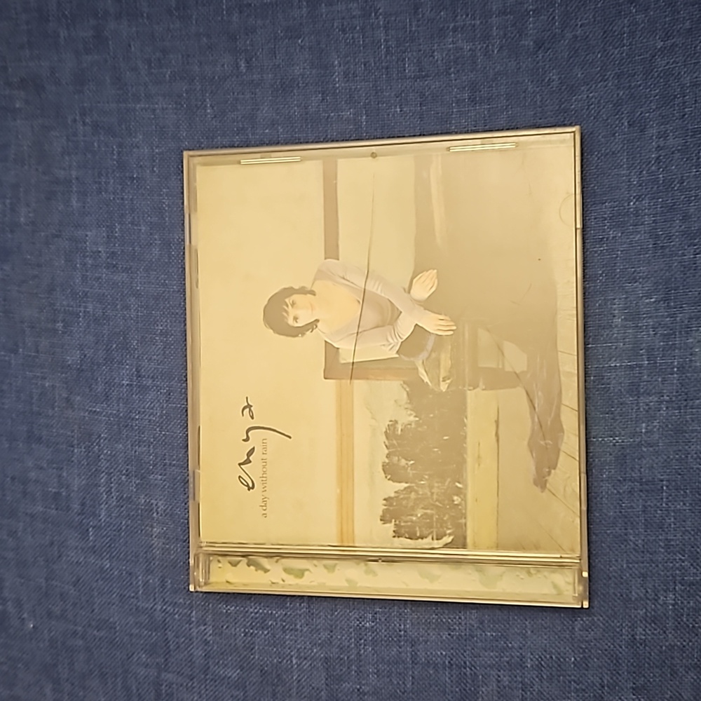 Enya Cd A day without Rain